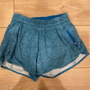 Lululemon Hotty Hot High Rise Short Size 6 Teal Color